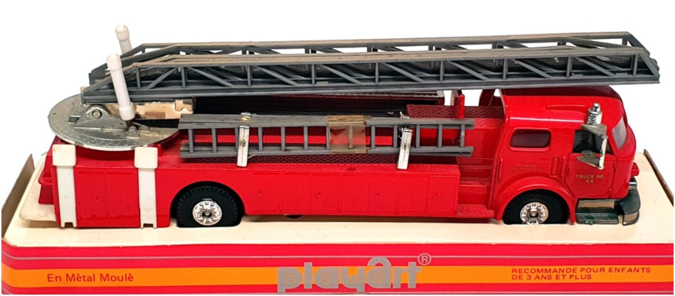 Model Power Playart 24523J - American LaFrance Fire Engine Baltimore - Red