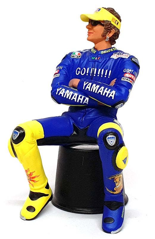 Minichamps 1/12 Scale 312 040046 - Valentino Rossi Figurine Sitting MotoGP 2004