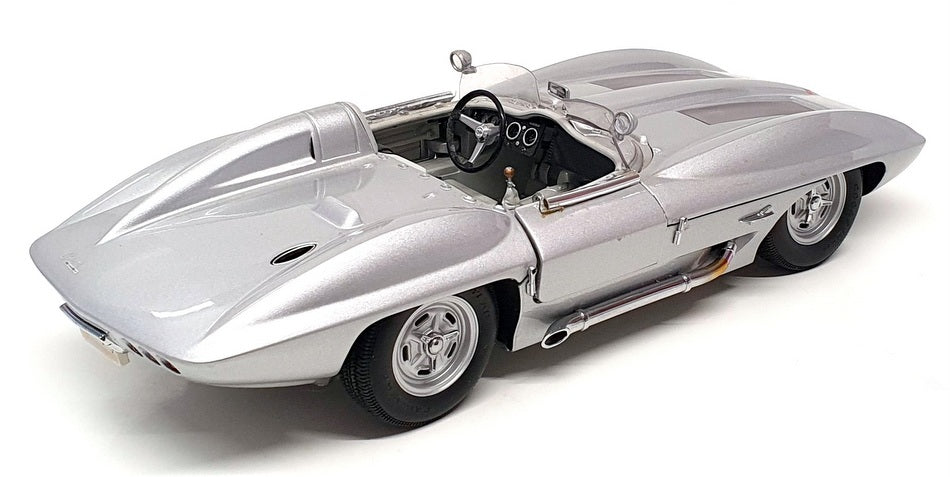 Autoart 1/18 Scale DC12124B - 1959 Chevrolet Corvette Stingray - Silver