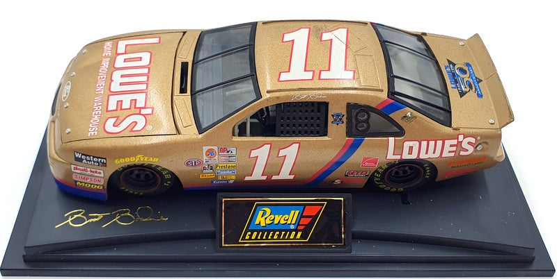 Revell 1/24 Scale 3935 - Ford Thunderbird #11 Lowe's B.Bodine NASCAR