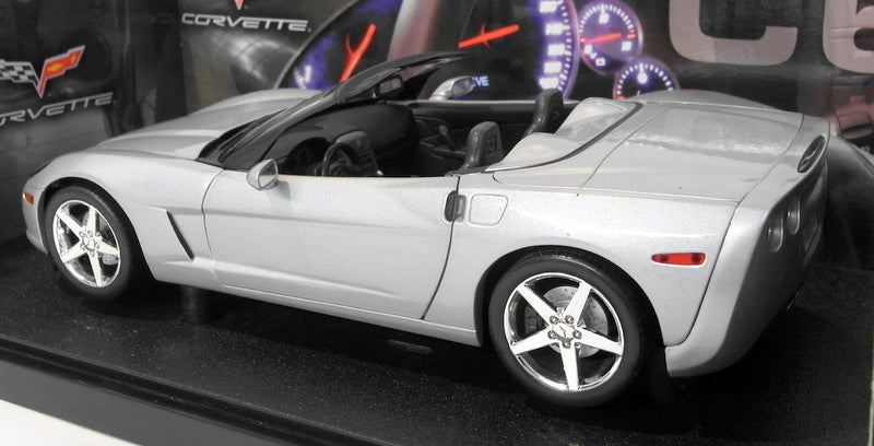 Hot Wheels 1/18 Scale Diecast B6052 - Chevrolet Corvette C6 Cabrio - Silver