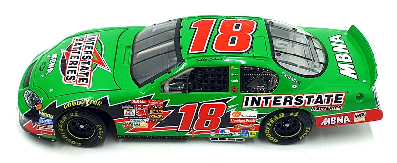 Action 1/24 Scale 401407 - Chevrolet Monte Carlo 2003 Interstate Batteries #18