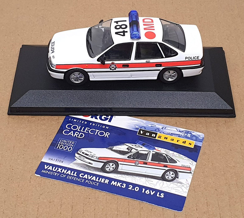 Vanguards 1/43 Scale VA13104 - Vauxhall Cavalier Mk3 2.0 16V LS MOD Police