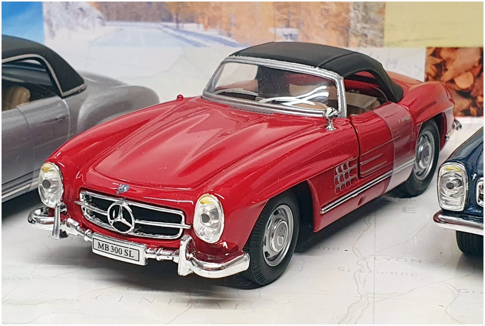 Cararama 1/43 Scale Diecast 035314 - Mercedes Benz 3 Piece Set