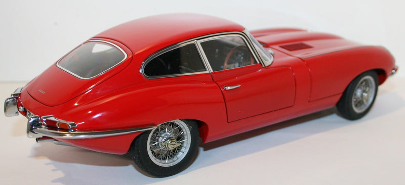 Autoart 1/18 Scale Diecast - 73614 Jaguar E-Type Coupe Series 1 3.8 Carman Red