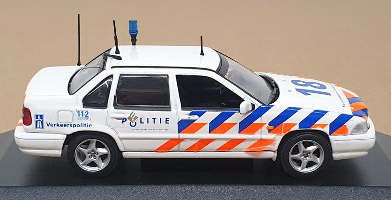 Minichamps 1/43 Scale 430 171891 - Volvo S70 Saloon Politie Netherlands - White