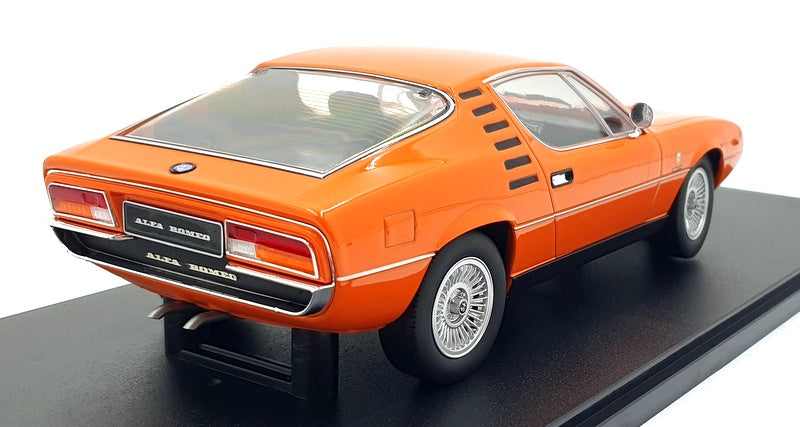 KK Scale 1/18 Scale KKDC180383 - 1970 Alfa Romeo Montreal - Orange