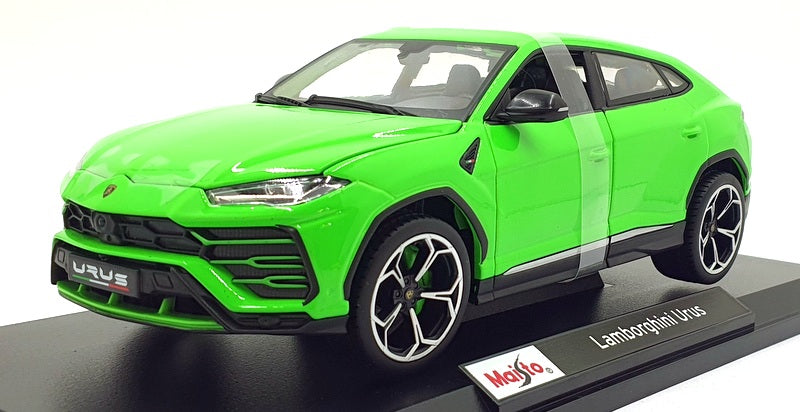 Maisto 1/18 Scale Diecast 46629 - Lamborghini Urus - Green