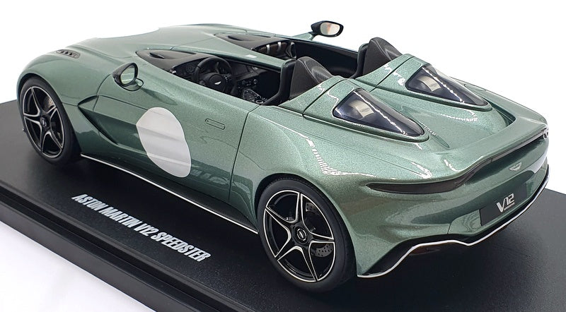 GT Spirit 1/18 Scale Resin GT906 - Aston Martin V12 Speedstar - Green