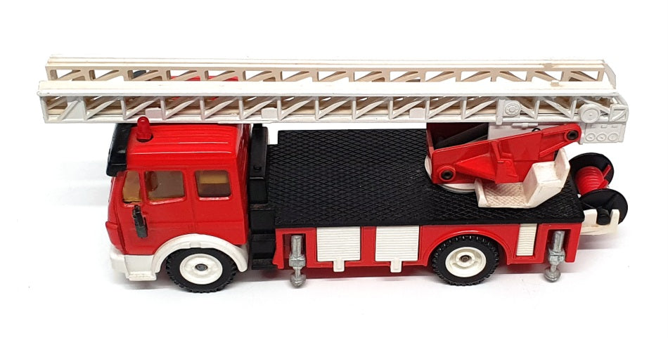 Siku 1/55 Scale 2819 - Mercedes Benz Fire Engine - Red/White/Black