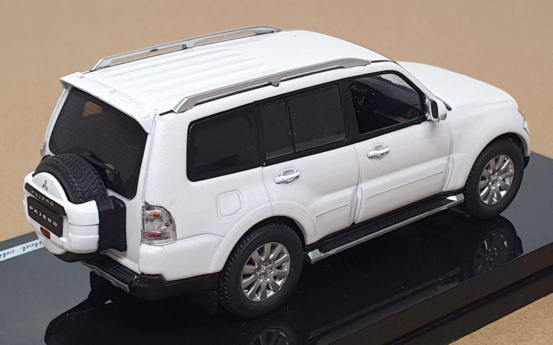 Vitesse 1/43 Scale Diecast 29320 - Mitsubishi Pajero - Pearl White