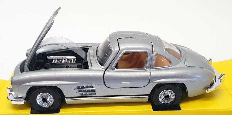 Corgi Appx 13cm Long Diecast 811 - 1954 Mercedes Benz 300SL - Silver