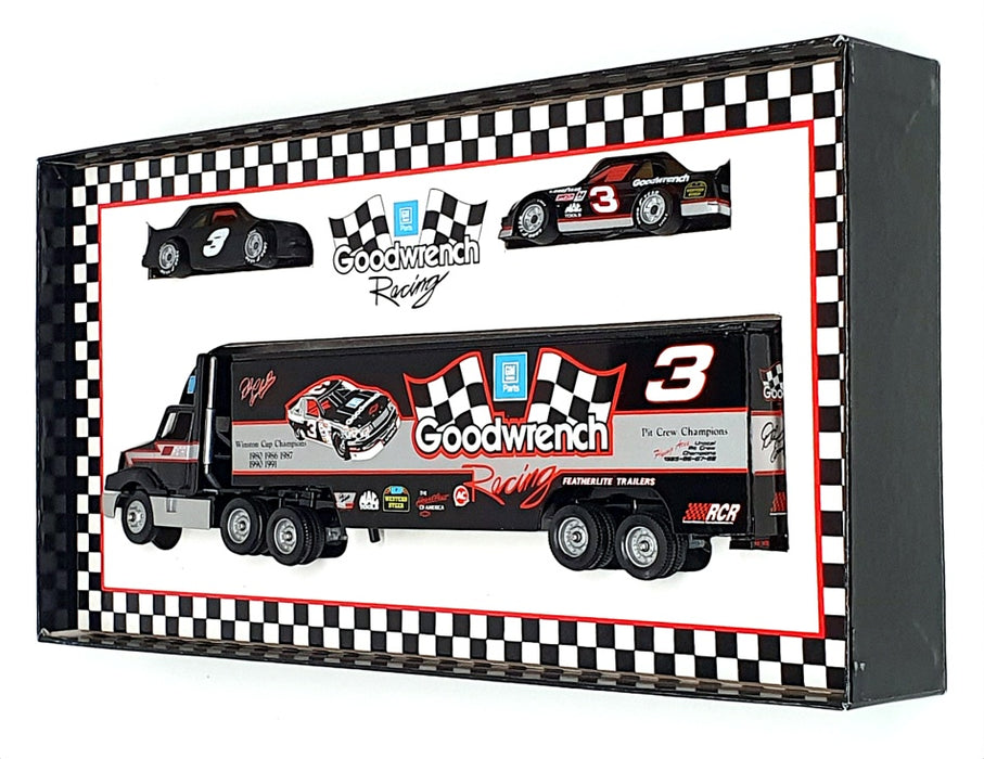 Matchbox Winross 14602 - Transporter & 2 Chevrolet Nascar Goodwrench D Earnhardt