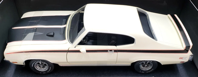 Sun Star AC 1/18 Scale 5701 - 1970 Buick GSX - Apollo White