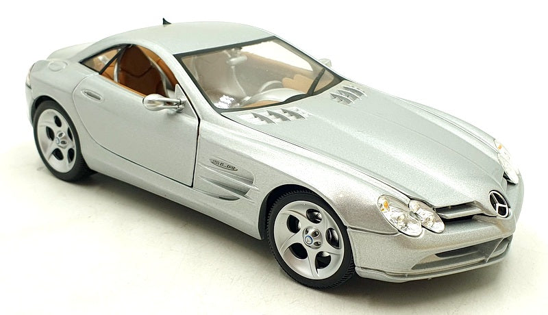 Maisto 1/18 Scale Diecast 261124L - Mercedes-Benz Vision SLR - Silver