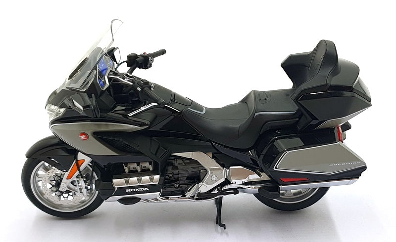 LCD Models 1/12 Scale 021761 - Honda Gold Wing Motorbike  - Met. Grey