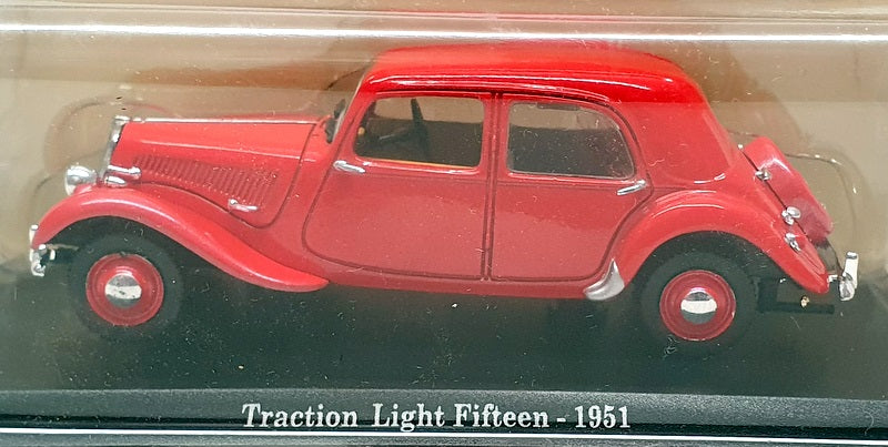 Atlas Editions 1/43 Scale 6112 516 - 1951 Citroen Traction Light Fifteen - Red