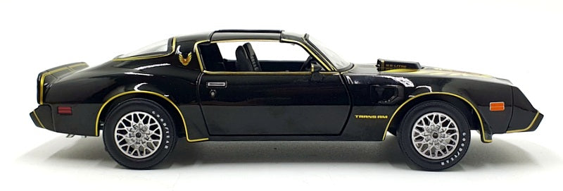 Greenlight 1/24 Scale Diecast 84171 - 1979 Pontiac FirebirD T/A - Rocky II