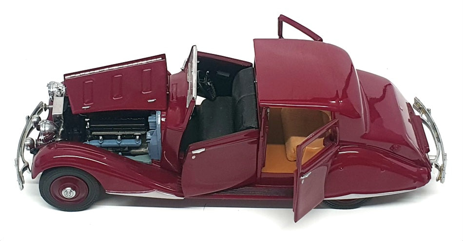 Danbury Mint 1/24 Scale DRR1938 - 1938 Rolls Royce Phantom III - Burgundy