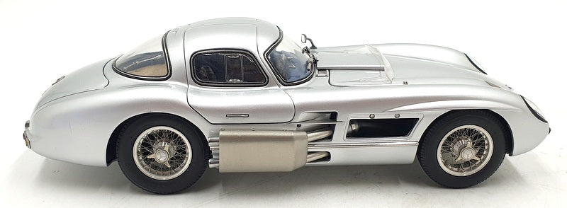 CMC 1/18 Scale Diecast M-088 - Mercedes-Benz 300 SLR 1955 Uhlenhaut - Silver