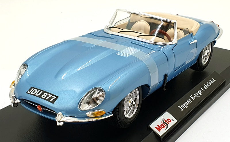 Maisto 1/18 Scale Diecast 46629 - Jaguar E-type Cabriolet - Blue