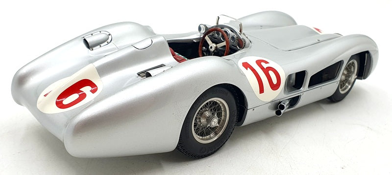 CMC 1/18 Scale M-057 Mercedes Benz W196R 1954/55 Streamliner Body #16