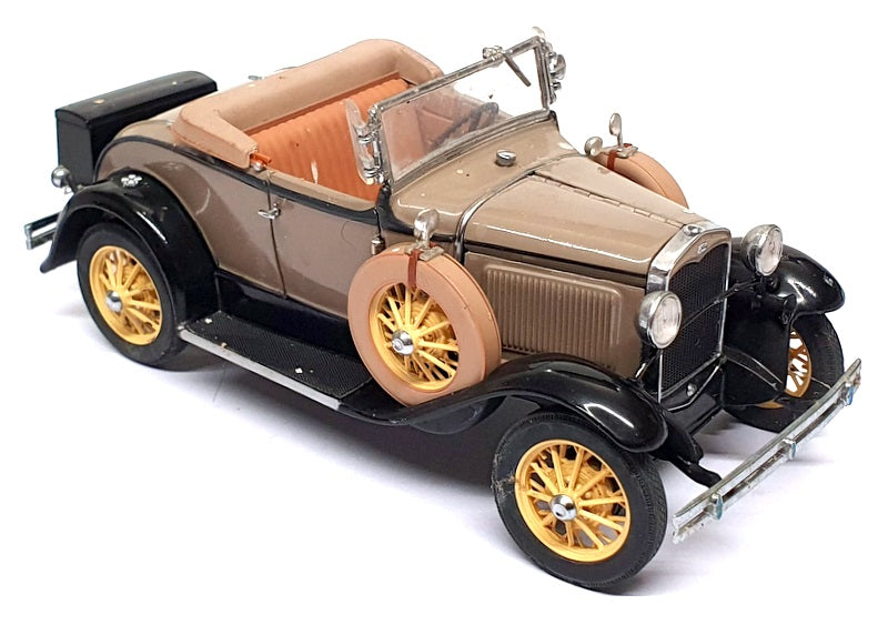 Danbury Mint 1/24 Scale 18125J - 1931 Ford Model A - Dk Beige