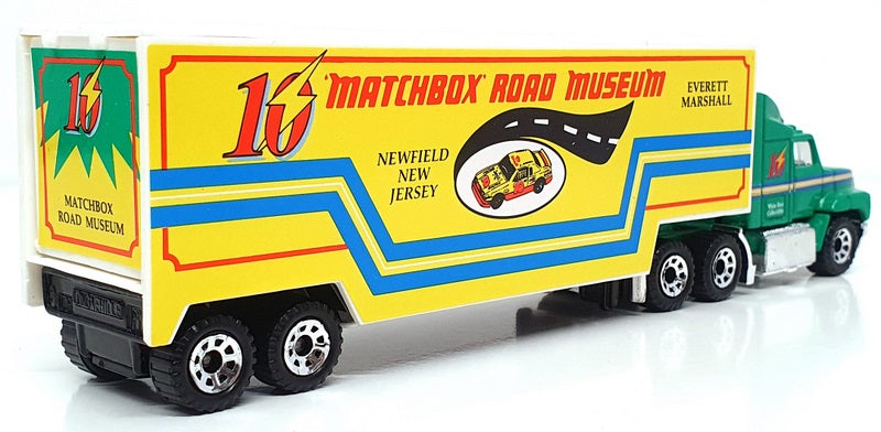 Matchbox 1/97 Scale CY109/TW - Ford Aeromax Truck (Matchbox Road Museum)