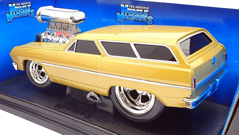 Muscle Machines 1/18 Scale Model 71165 - 1965 Chevrolet Chevelle Wagon - Gold