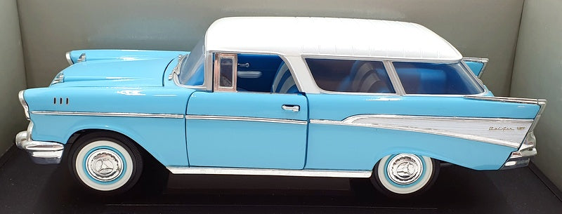 Road Signature 1/18 Scale Diecast 92088 - 1957 Chevrolet Nomad - Blue