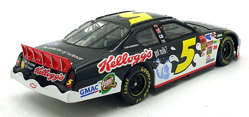 Action 1/24 Scale 401765 - Chevrolet Monte Carlo 2003 Kellogg's NASCAR #5