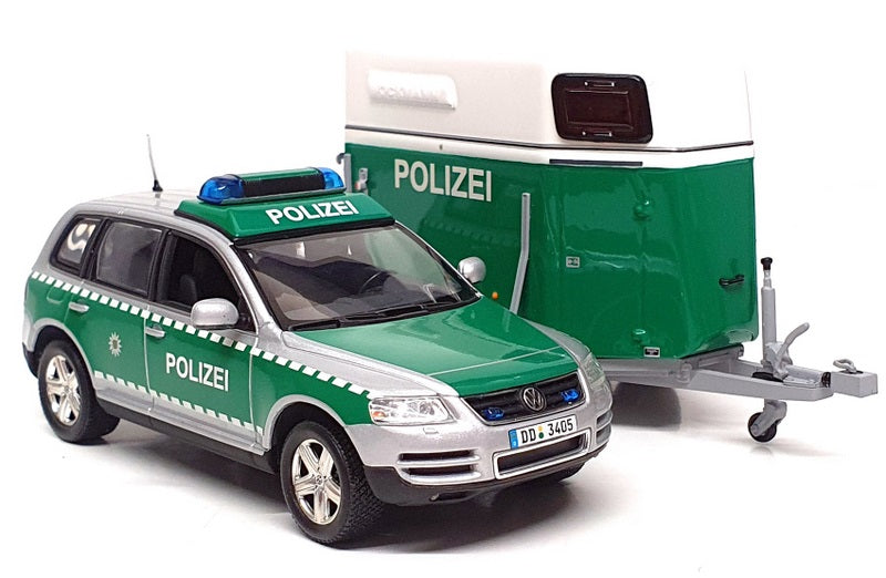 Minichamps 1/43 Scale 402 052090 2002 VW Touareg & Horse Trailer Polizei Dresden