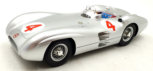 CMR 1/18 Scale Diecast DC17125V - Mercedes-Benz W196R #4 - Silver