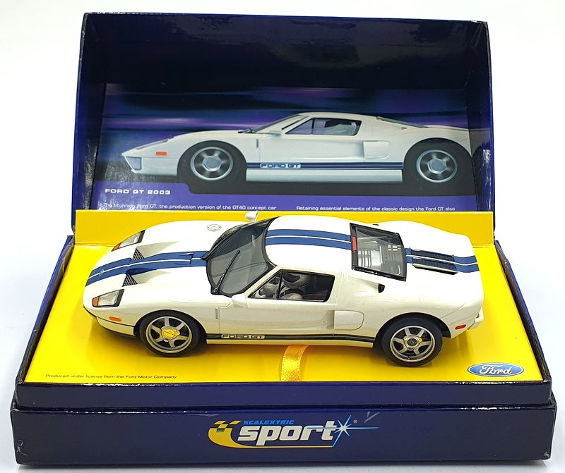 Scalextric 1/32 Scale Slot Car C2570A - Ford GT 2003 Road Version - White