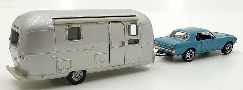 Norev 1/43 Scale 270582 - Ford Mustang & Airstream - Blue/Silver