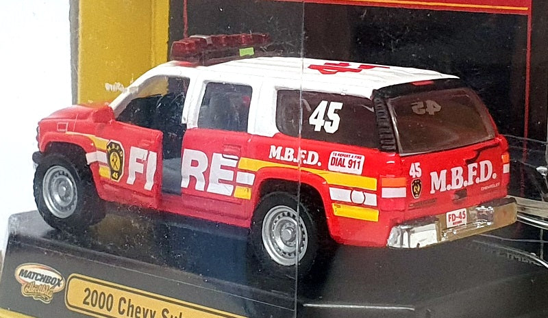 Matchbox Appx 8cm Long 96097 - 2000 Chevrolet Suburban Fire - Red/White