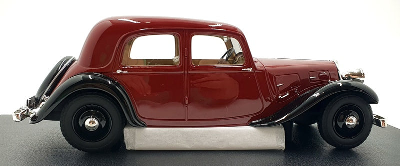 Cult 1/18 Scale Resin CML108-2 - 1935 Citroen Traction Avant 7cv - Maroon/Black