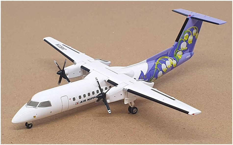 A-net 1/200 Scale DH28003 - De Havilland DHC8-300 Aircraft Suzuran (JA803K)