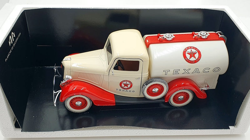 Solido 1/18 Scale Diecast 8027 - Ford Citerne 1936 Texaco - Cream