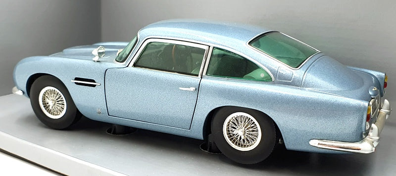 Chrono 1/18 Scale Diecast H1003 - 1963 Aston Martin DB5 - Met Ice Blue