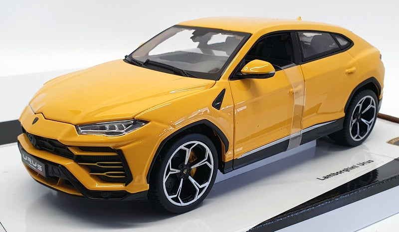 Burago 1/18 Scale Diecast 18-11042 - Lamborghini Urus - Yellow