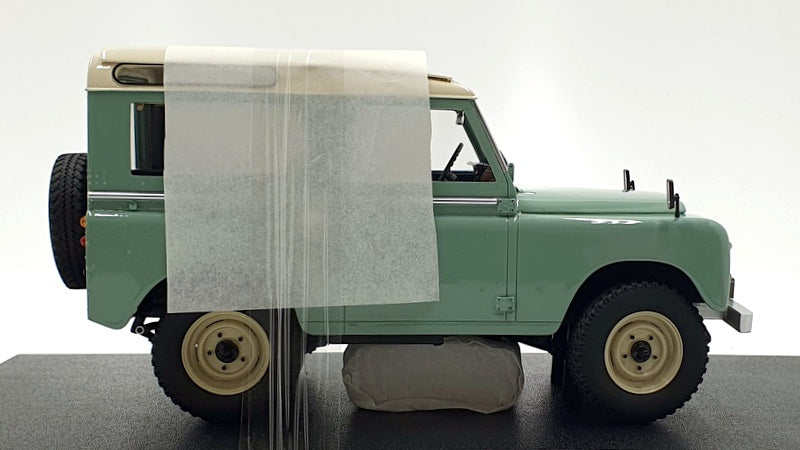 Cult Models 1/18 Scale CML114-2 - 1978 Land-Rover 88 Series III - Light Green