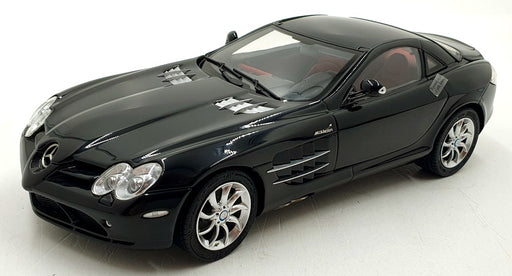 CMC 1/18 Scale Diecast DC24124G - Mercedes-Benz SLR McLaren - Black