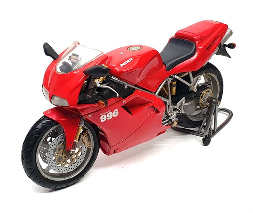 Minichamps 1/12 Scale 122 120000 - Ducati 996 Street Version - Red