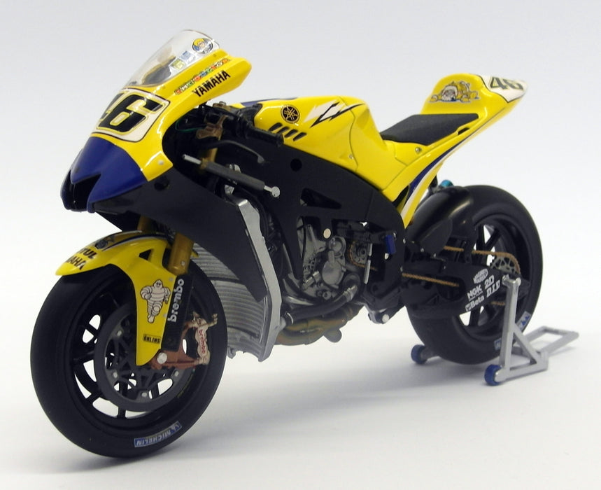 Minichamps 1/12 Scale 122 063096 Yamaha YZR-M1 Moto GP 2006 Camel Rossi