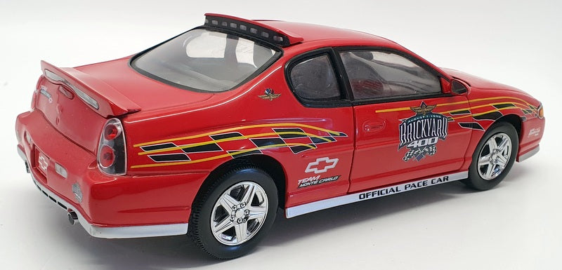 Sun Star 1/18 Scale Model Car 1971 - 2000 Chevrolet Monte Carlo Pace Car