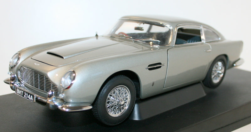 Autoart 1/18 Scale 70020 Aston Martin DB5 Silver 007 James Bond ...