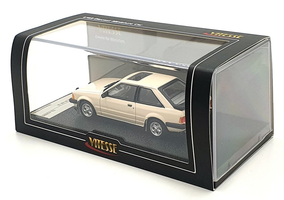 Vitesse 1/43 Scale T9-43090 - 1983 Ford Escort Mk.3 XR3i - Diamond White