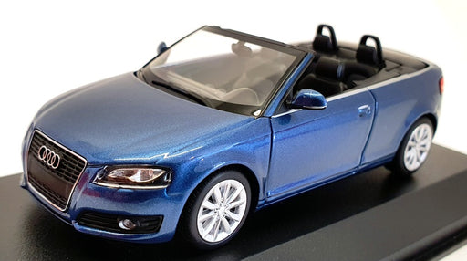 Maxi Champs 1/43 Scale Model Car 940 017131 - 2007 Audi Cabriolet - Met Blue