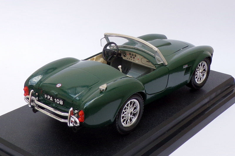 Burago 1/24 Scale Model Car 0513 - 1965 Ford AC Cobra 427 - Green